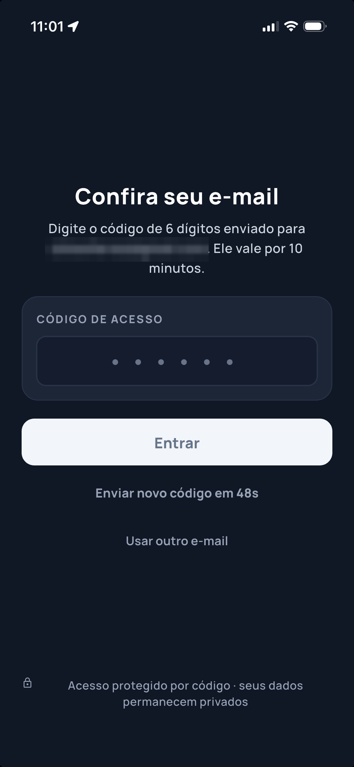 Tela do app OVS para digitar o código de acesso recebido por e-mail.